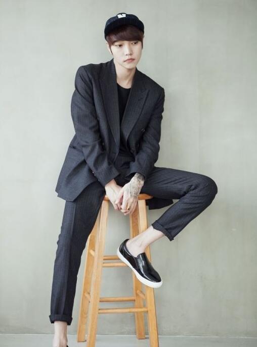 �ɶ���װ����